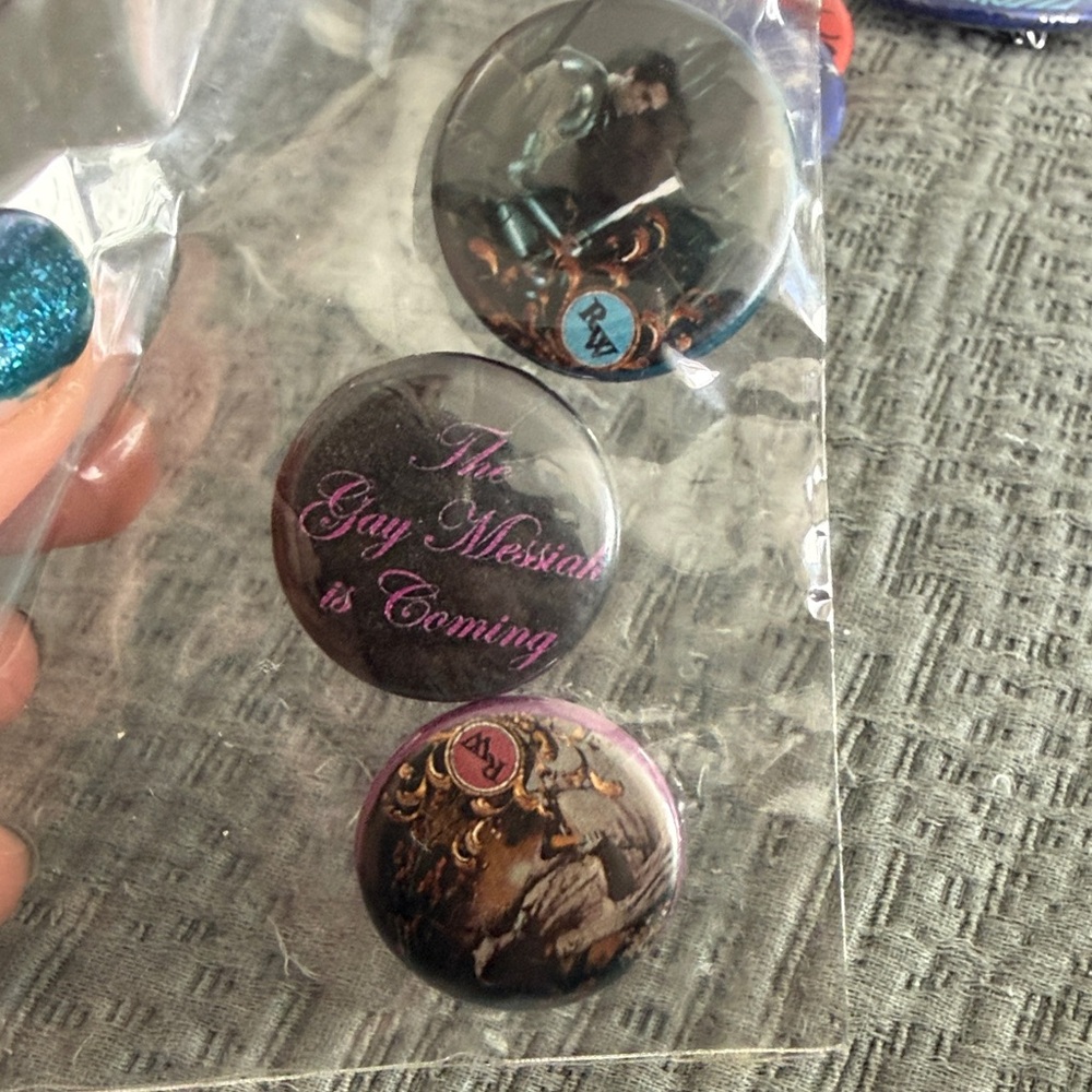 Rufus Wainwright Button Collection - Picture 5 of 9